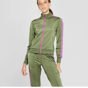 Umbro track suit green with pink